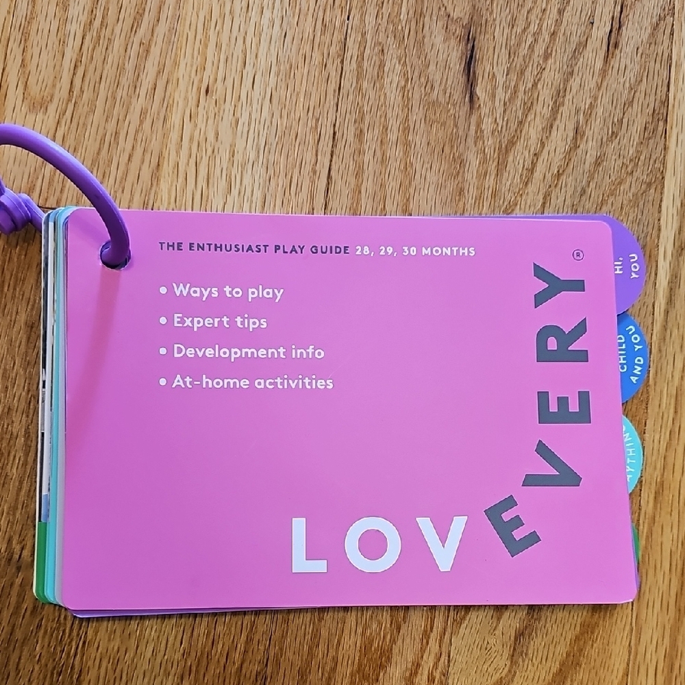 Lovevery Enthusiast Play Guide (28, 29, 30 months)